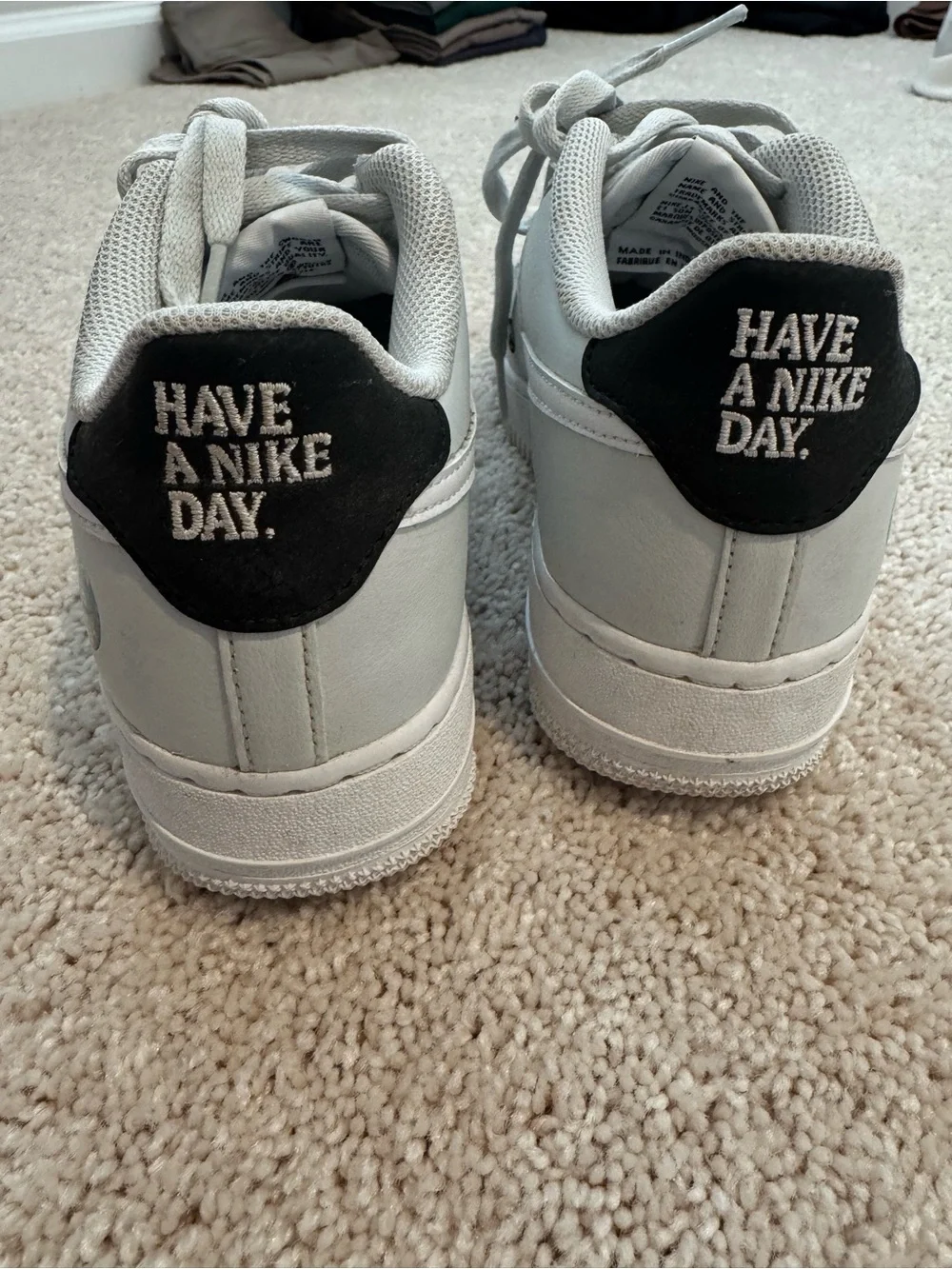 Nike AF1 6Y Low Sneakers — Light Gray